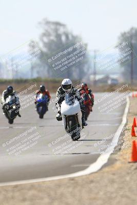 media/Sep-20-2025-TrackDaz (Sat) [[27f0cde673]]/B Group/220pm (Turn 9)/